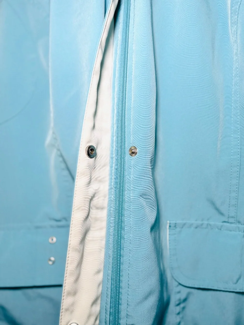 White Stag Windbreaker Women's XL 16W Ice Blue Jacket Hood Zip Lightweight